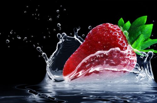 strawberry, splash, water-2293337.jpg